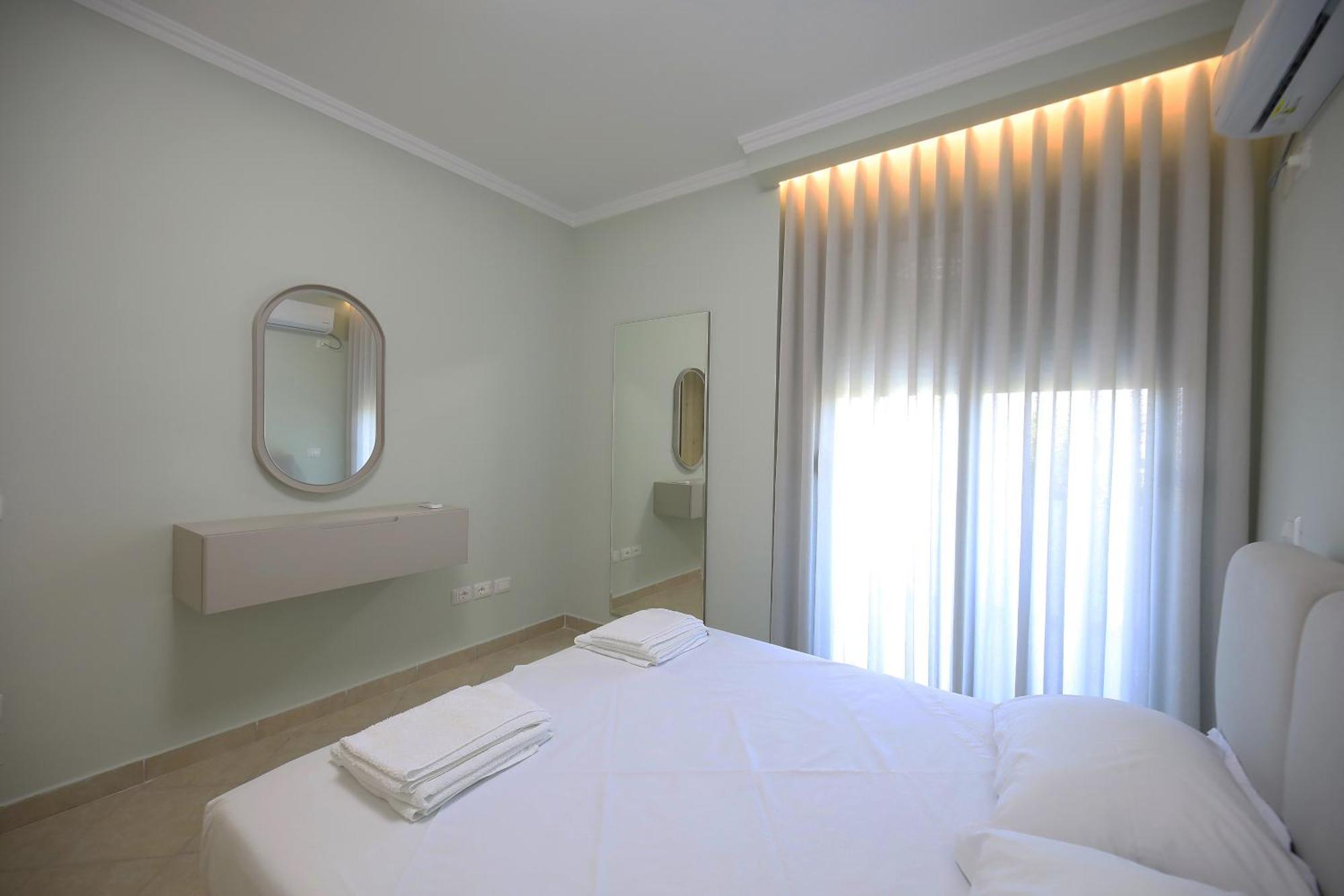 Holiday Apartment Влёра Экстерьер фото