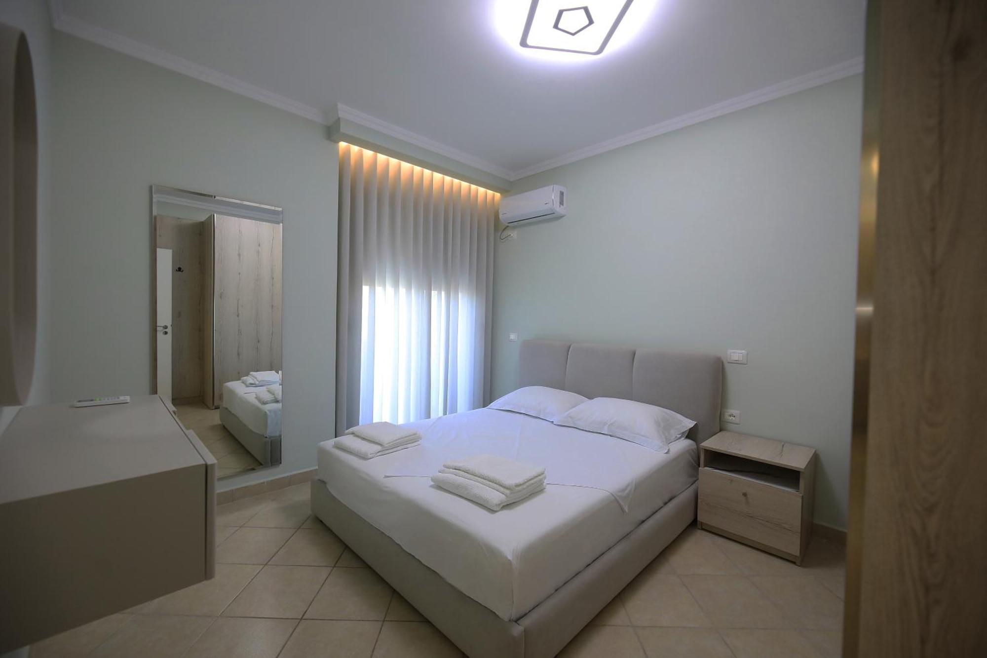 Holiday Apartment Влёра Экстерьер фото