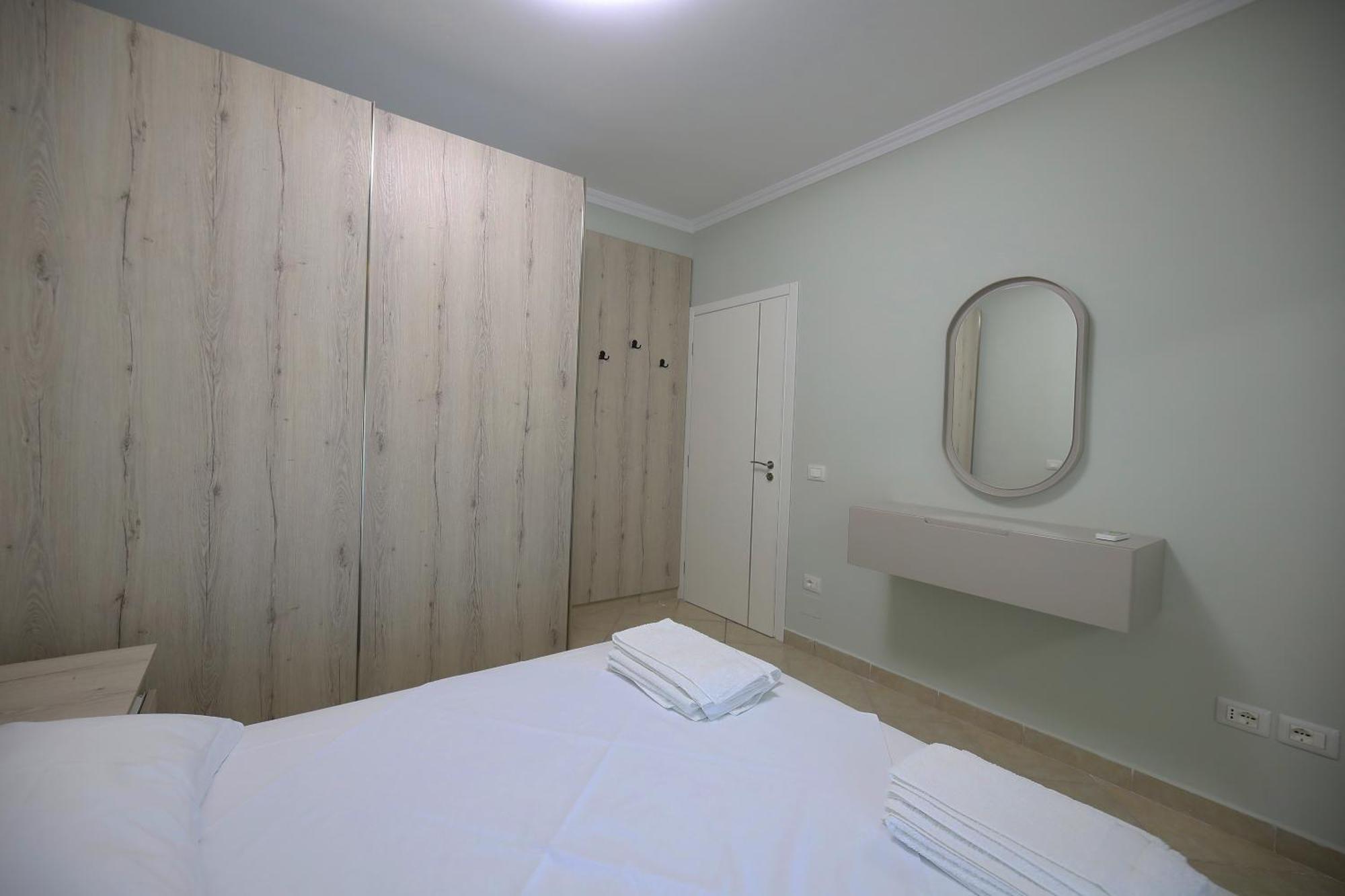 Holiday Apartment Влёра Экстерьер фото